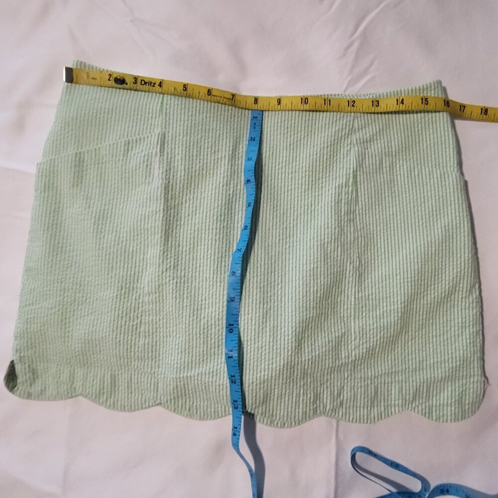 Lilly Pulitzer Womens Green & White striped seersucker skort size 8